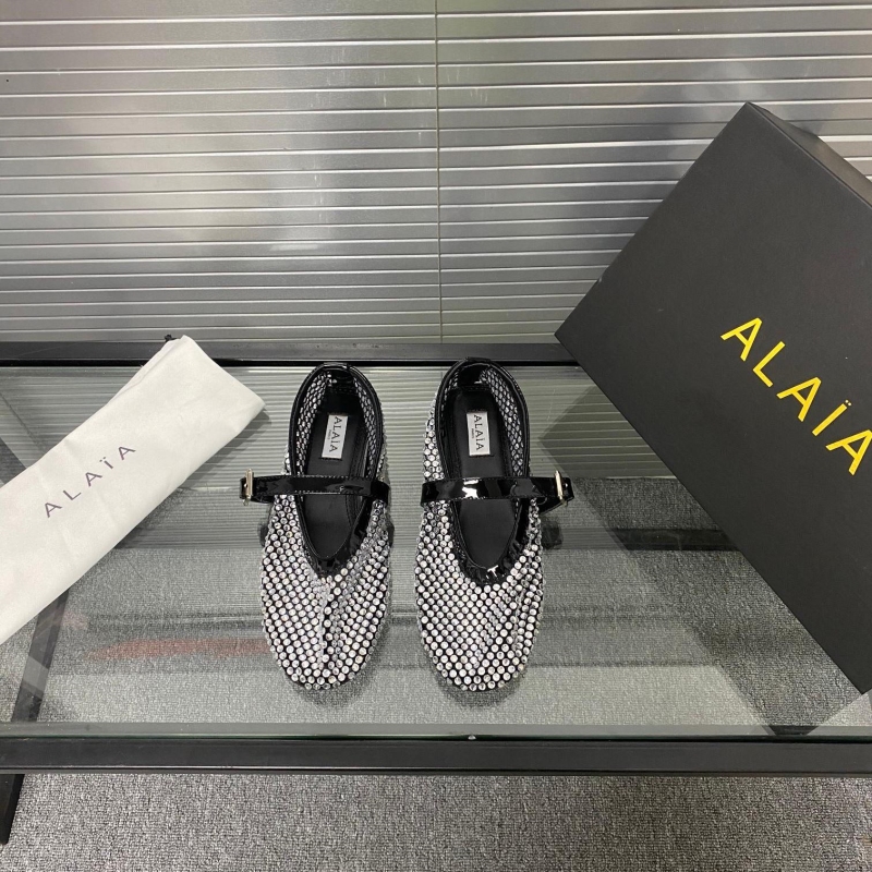 Alaia Flat Shoes